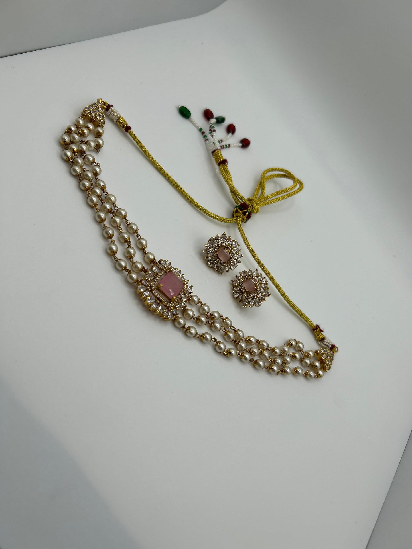 Choker necklace