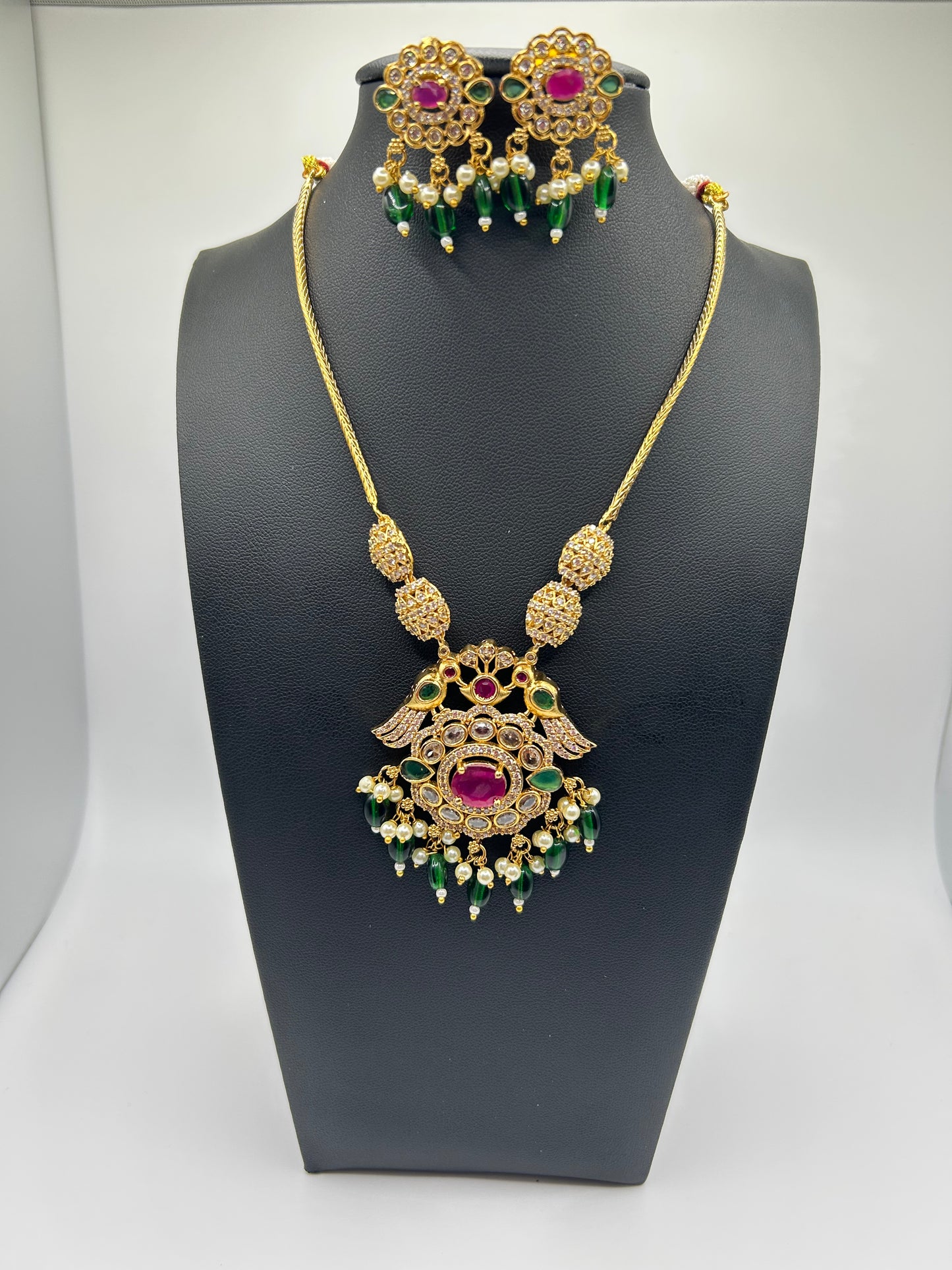 Pendant necklace