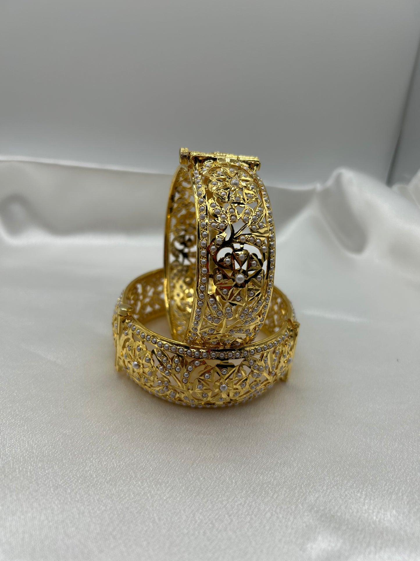 Jadau bangles
