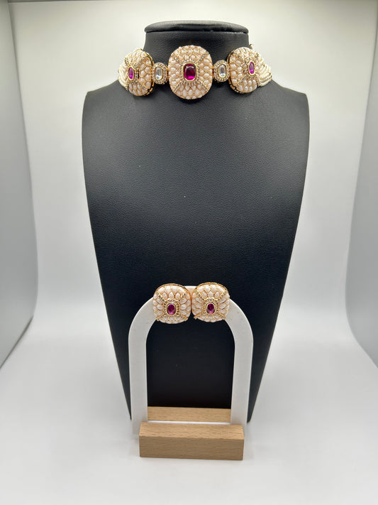 Kundan choker