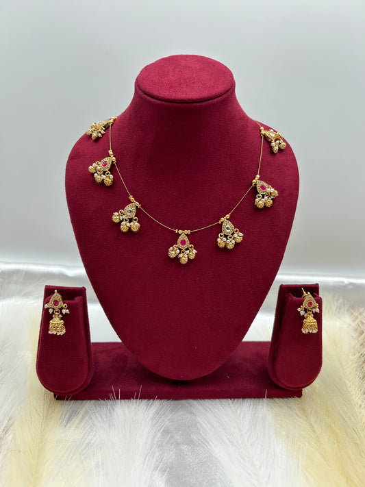 Thin chain necklace