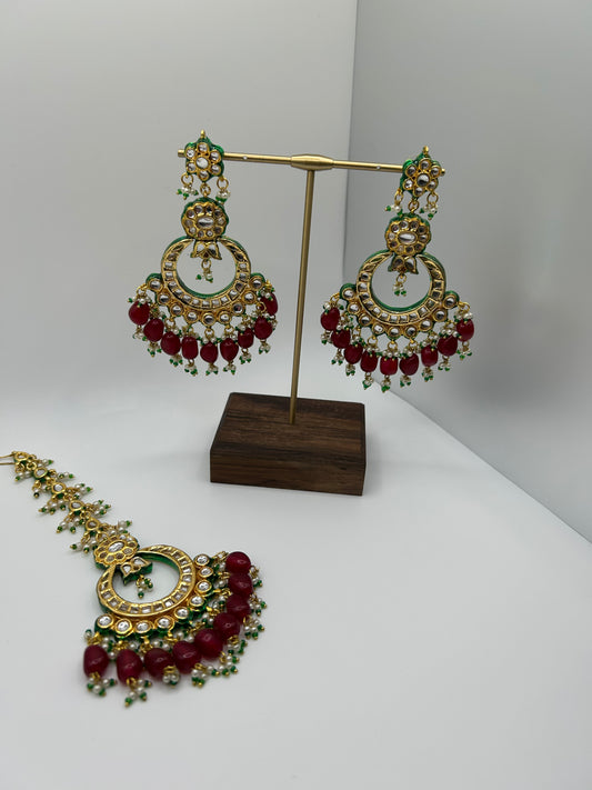 Kundan earrings with tikka