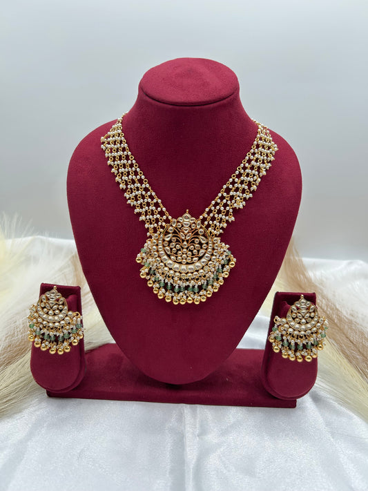 Pachi kundan necklace