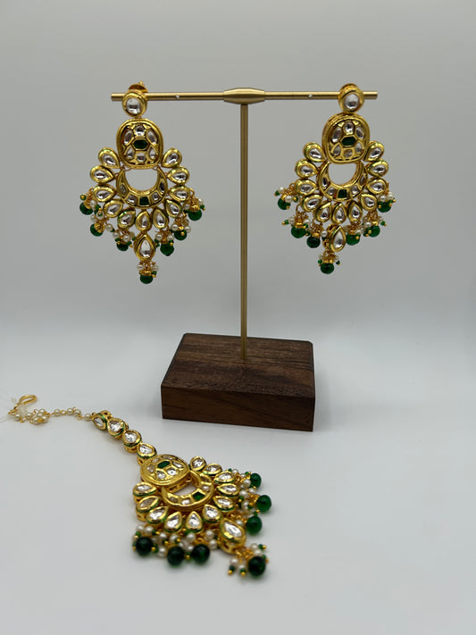 Earrings tikka